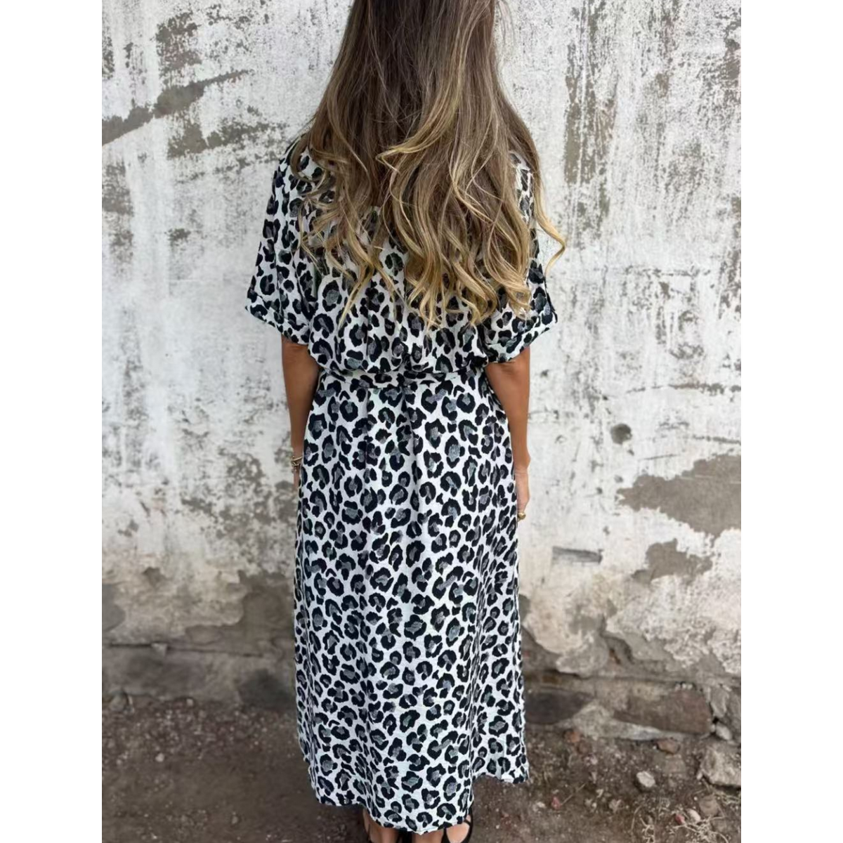 V-Neck Leopard Print Maxi Dress👗