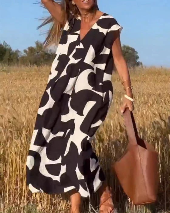 Lässiges Damenkleid mit geometrischen Farbblöcken