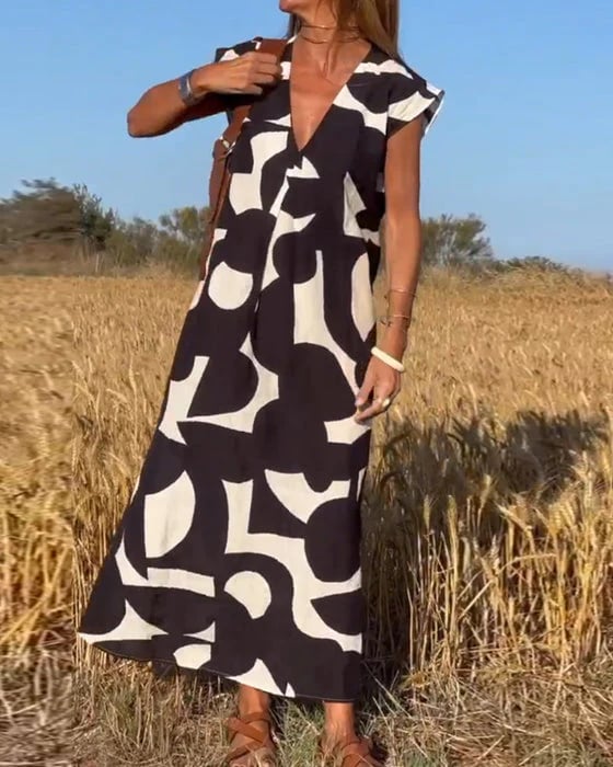 Lässiges Damenkleid mit geometrischen Farbblöcken