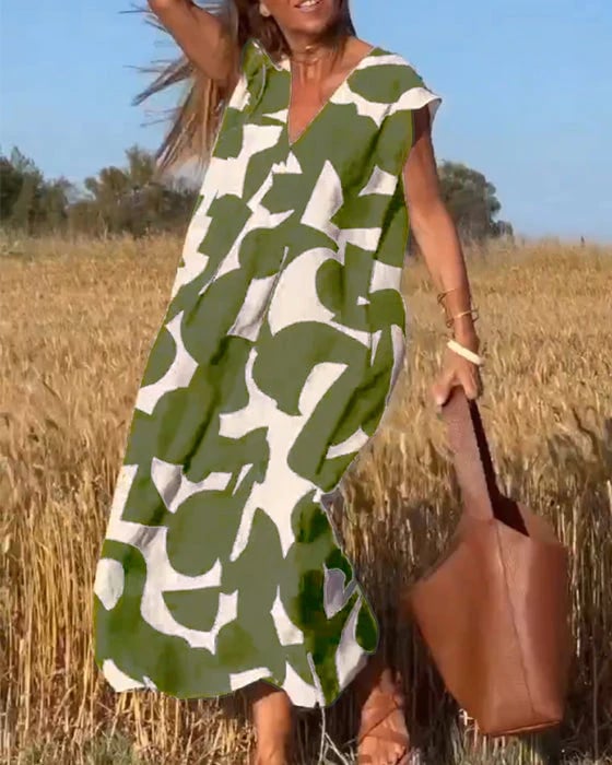 Lässiges Damenkleid mit geometrischen Farbblöcken