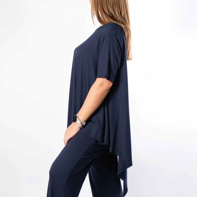 Damen-Set aus Oberteil mit unregelmäßigem Saum und lockerer Hose