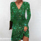 Anmutiges Langarmkleid mit Glitzerpailletten und V-Ausschnitt