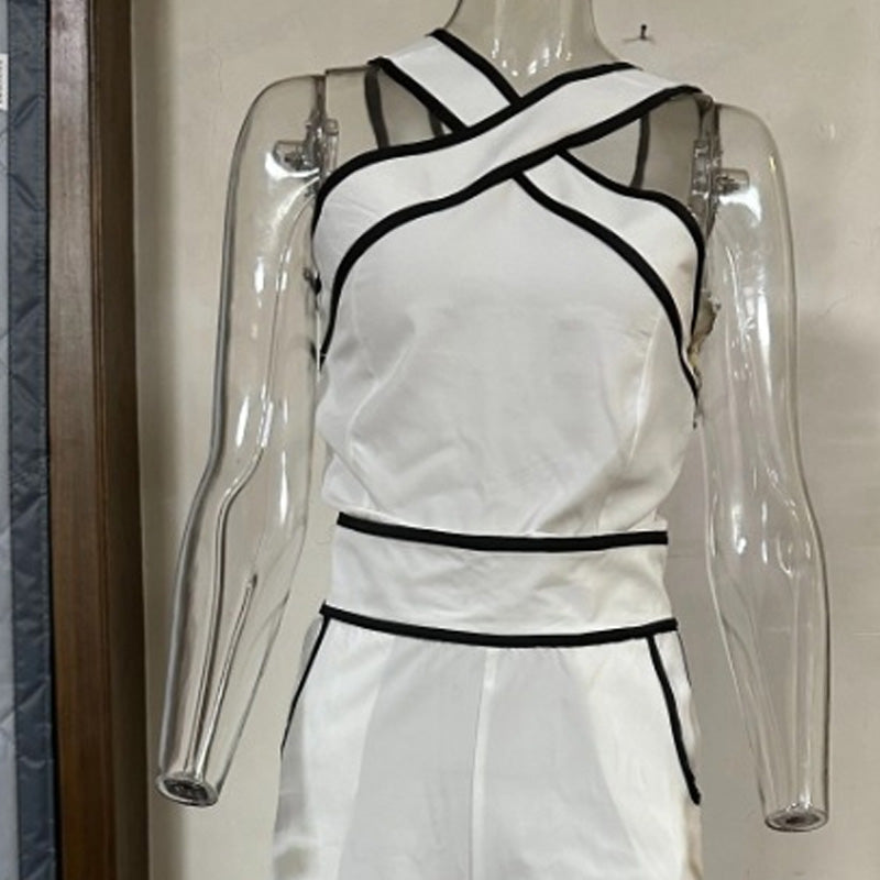 Stilvolles zweiteiliges Set aus Oberteil mit überkreuztem Ausschnitt und Hose mit weitem Bein