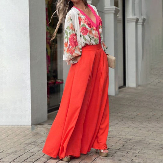Set mit Oberteil mit tiefem V-Ausschnitt, Puffärmeln und Hose mit weitem Bein Romantic Roses