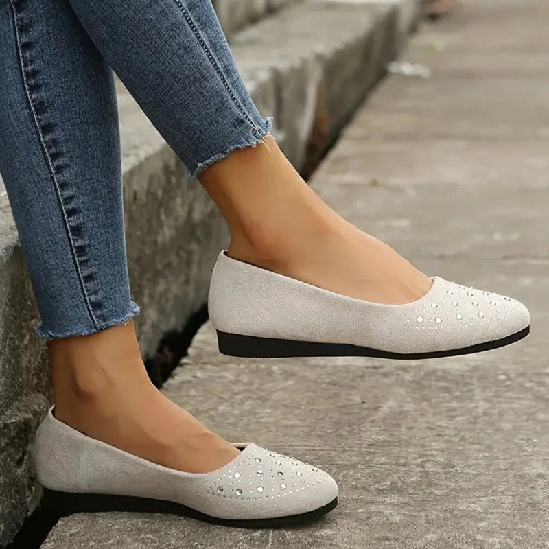 Bequeme Damen Slipper mit Strassverzierung
