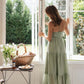 Elegantes Damen-Kleid mit Spaghettiträgern, sexy tiefem V-Ausschnitt