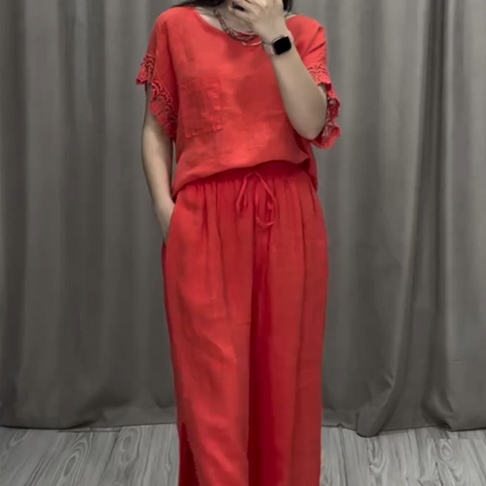 Lässiges Set aus kurzärmligem Oberteil und Hose mit Kordelzug