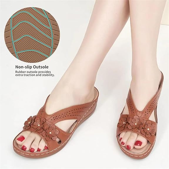 Damen-Sandale aus Leder mit Blumenmuster