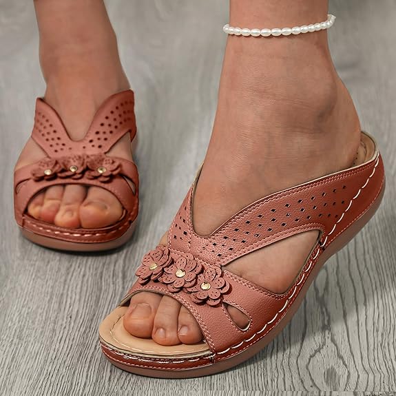 Damen-Sandale aus Leder mit Blumenmuster