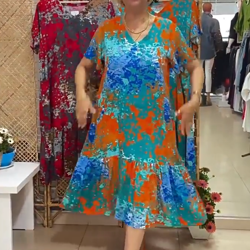 Bedrucktes Damenkleid mit V-Ausschnitt und plissiertem Saum