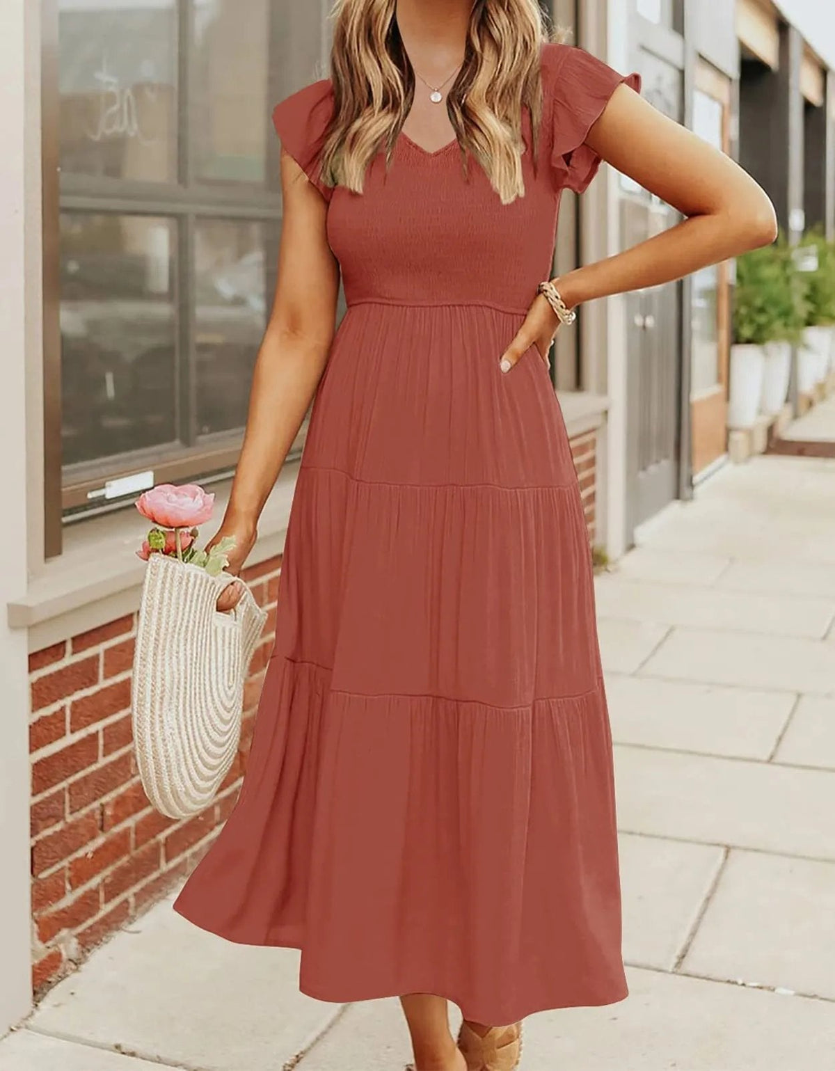 Lässiges, kurzes Midikleid für Damen im Sommer