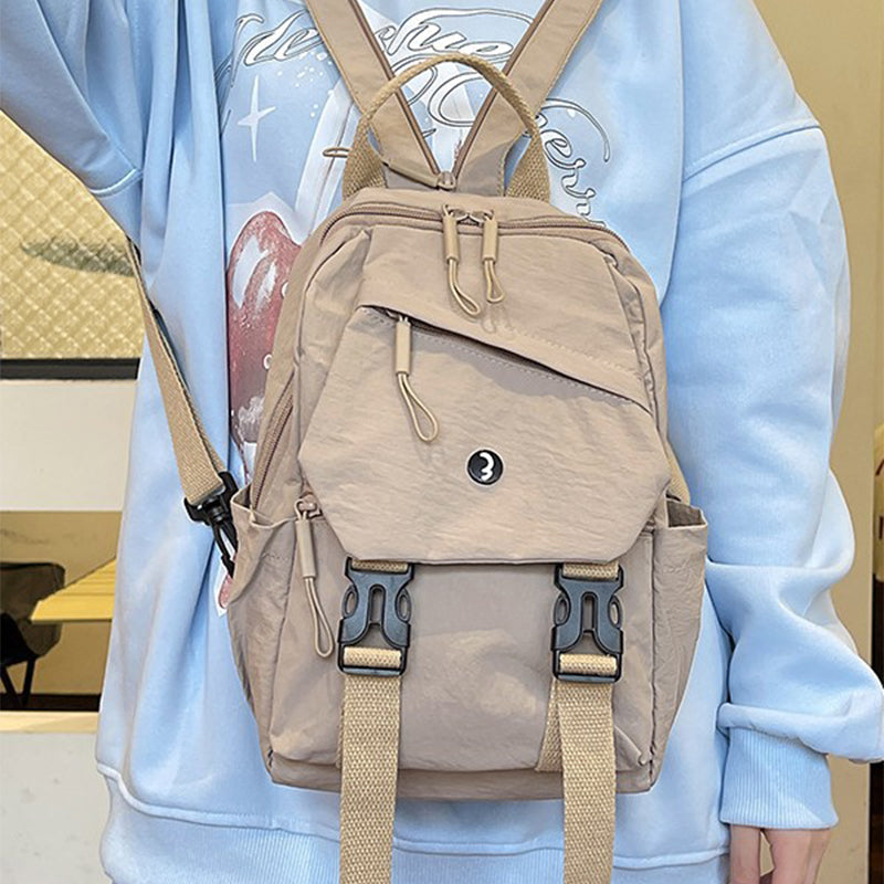 Stilvoller, leichter Rucksack mit verstellbaren Riemen