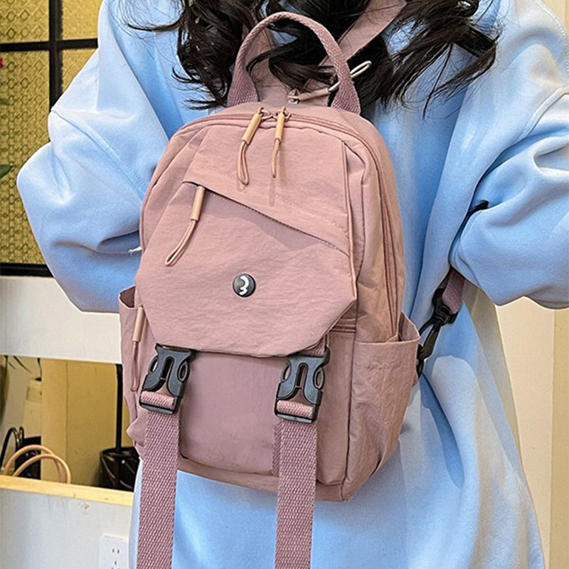 Stilvoller, leichter Rucksack mit verstellbaren Riemen