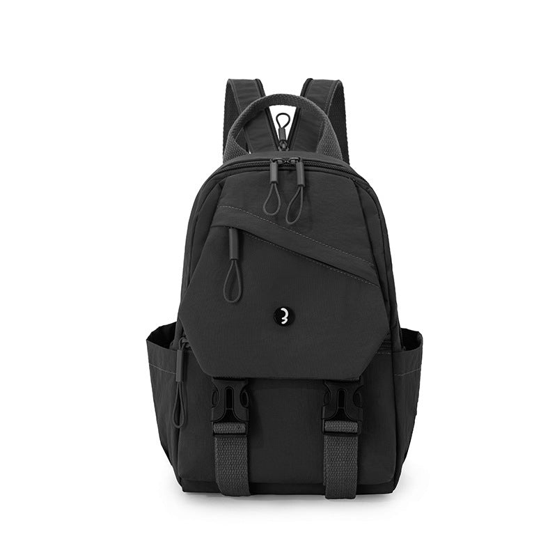 Stilvoller, leichter Rucksack mit verstellbaren Riemen