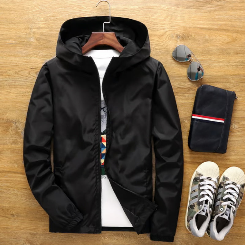 Leichte Outdoor-Kapuzenjacke