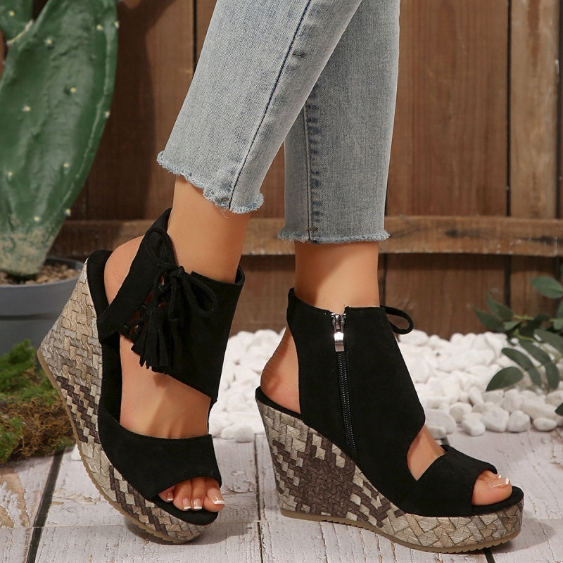 Damen-Sandalen mit offener Zehenpartie und Plateau-Keilabsatz und Quaste