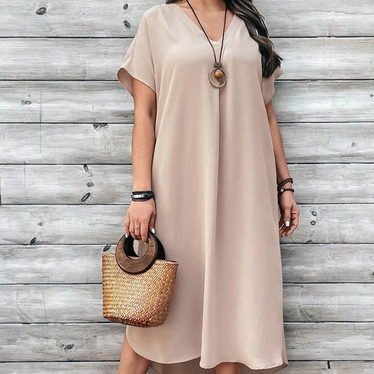 Lässiges Frauenkleid mit V-Ausschnitt