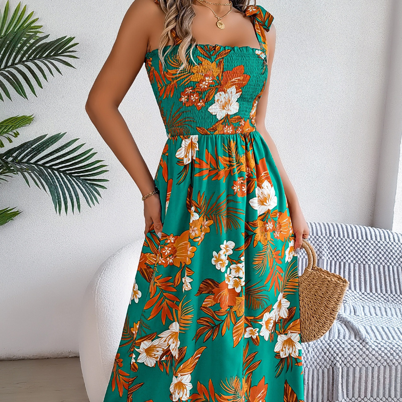 Elegantes, gesmoktes Kleid mit Blumendruck für Damen