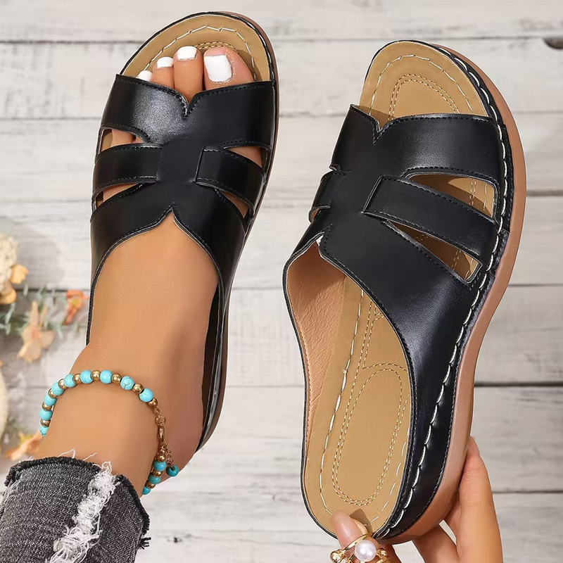 Atmungsaktive, bequeme Sandalen aus Kunstleder mit flacher Sohle für Damen