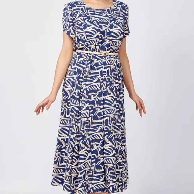Trendy Damenkleid mit blauem Aufdruck, kurzärmlig, fließend und mit Gürtel