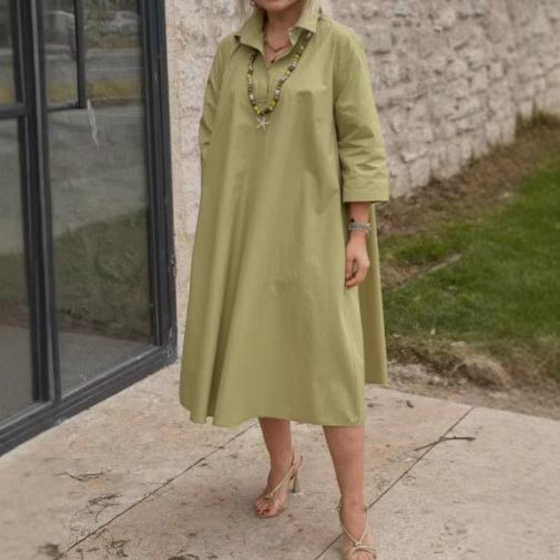 Lässiges, einfarbiges Damenkleid mit praktischen Taschen