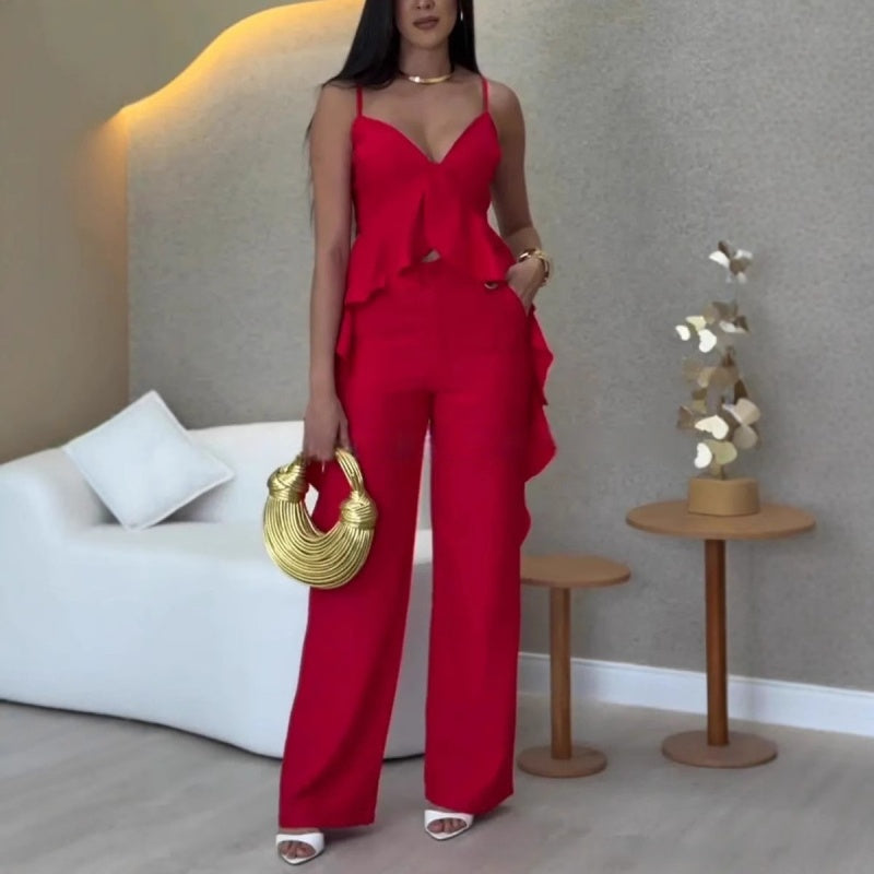 Damenmode-Set mit Spaghetti-Top und weitem Bein und Rüschensaum