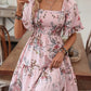 Elegantes, gesmoktes Kleid mit quadratischem Ausschnitt und Blumendruck für Damen