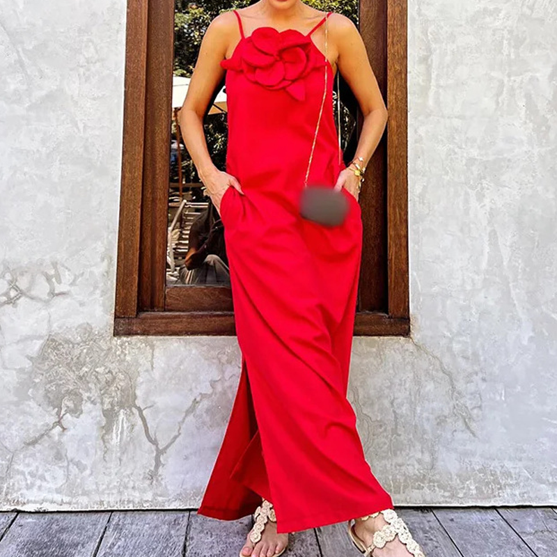 Elegantes Maxikleid mit Spaghettiträgern und floralem Akzent für Damen