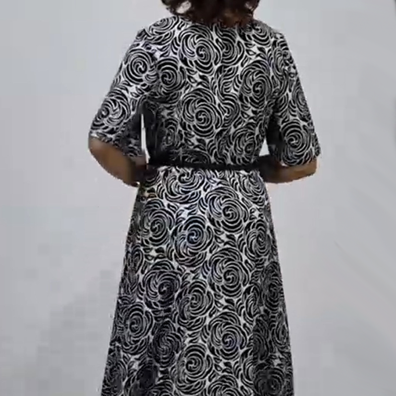 🌸Sommer-Hot-Sale - 50% Rabatt🌸2025 Elegantes Maxikleid mit Gürtel und Print