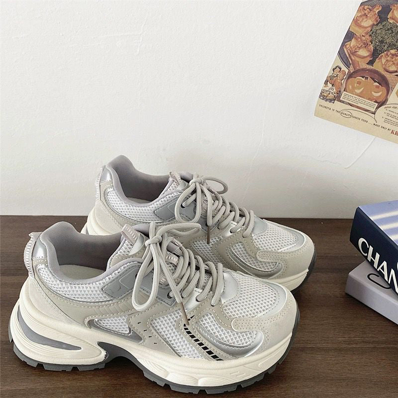 Leichter, atmungsaktiver Freizeit-Sneaker mit dicker Sohle