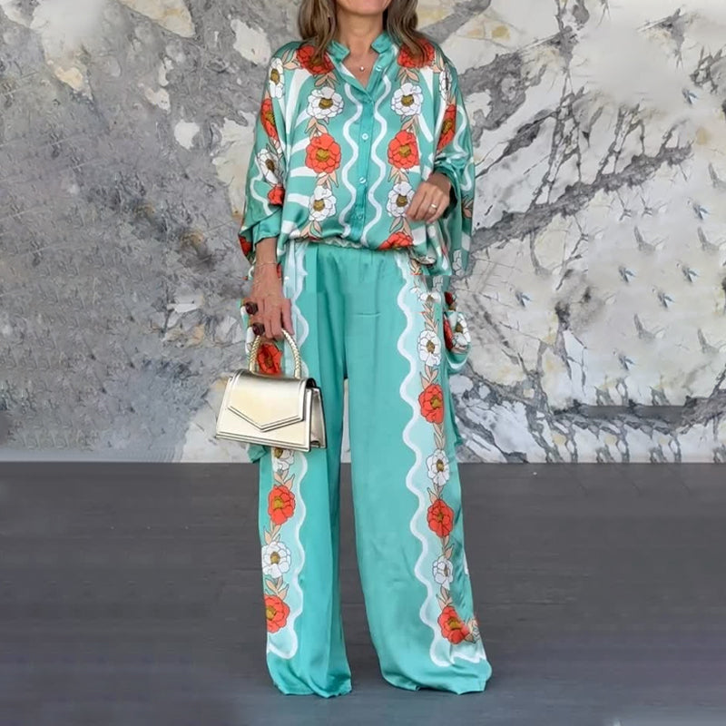 Stilvoller Damen-Zweiteiler mit Blumenmuster: Bluse & Hose