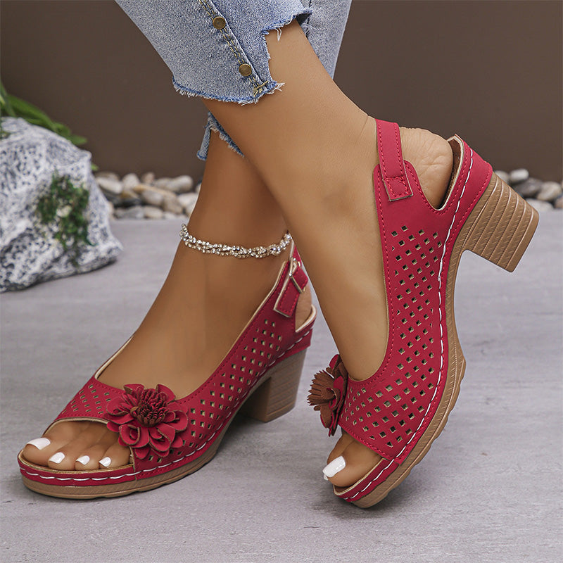 Lässige Sandalen mit Blumenmuster und ausgehöhltem Slope-Heel für Damen