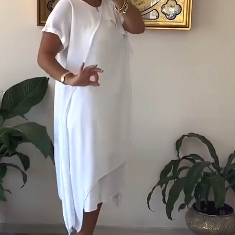 Elegantes Damenkleid mit Rundhalsausschnitt in Weiß