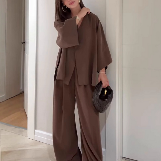 Zweiteiler für Damen: Elegantes Oberteil mit V-Ausschnitt & Hose mit weitem Bein