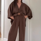 Zweiteiler für Damen: Elegantes Oberteil mit V-Ausschnitt & Hose mit weitem Bein