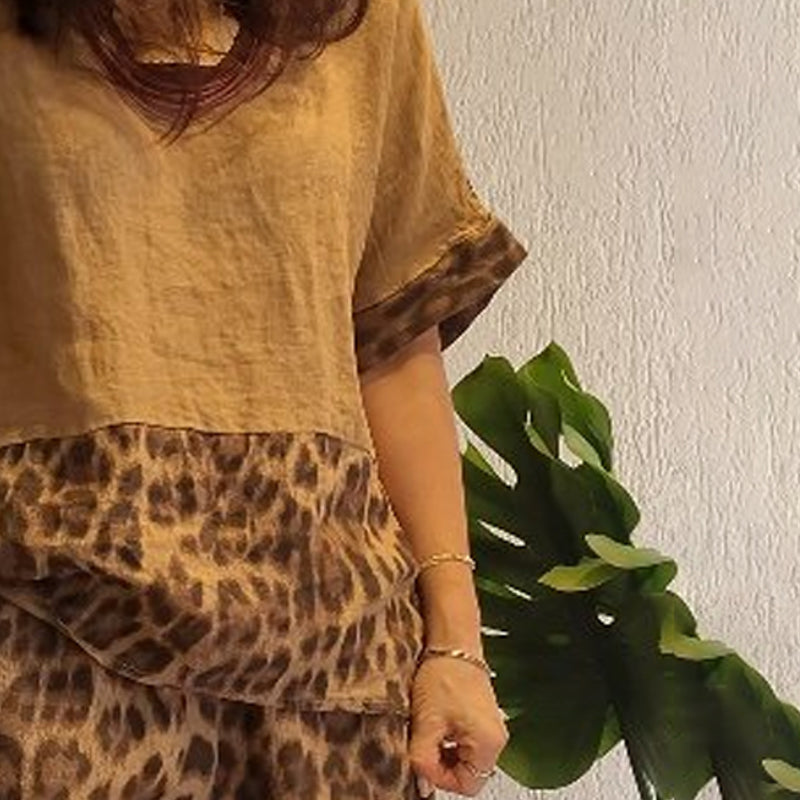 Stilvolles zweiteiliges Set mit kurzärmligem Patchwork-Oberteil und Hose mit weitem Bein