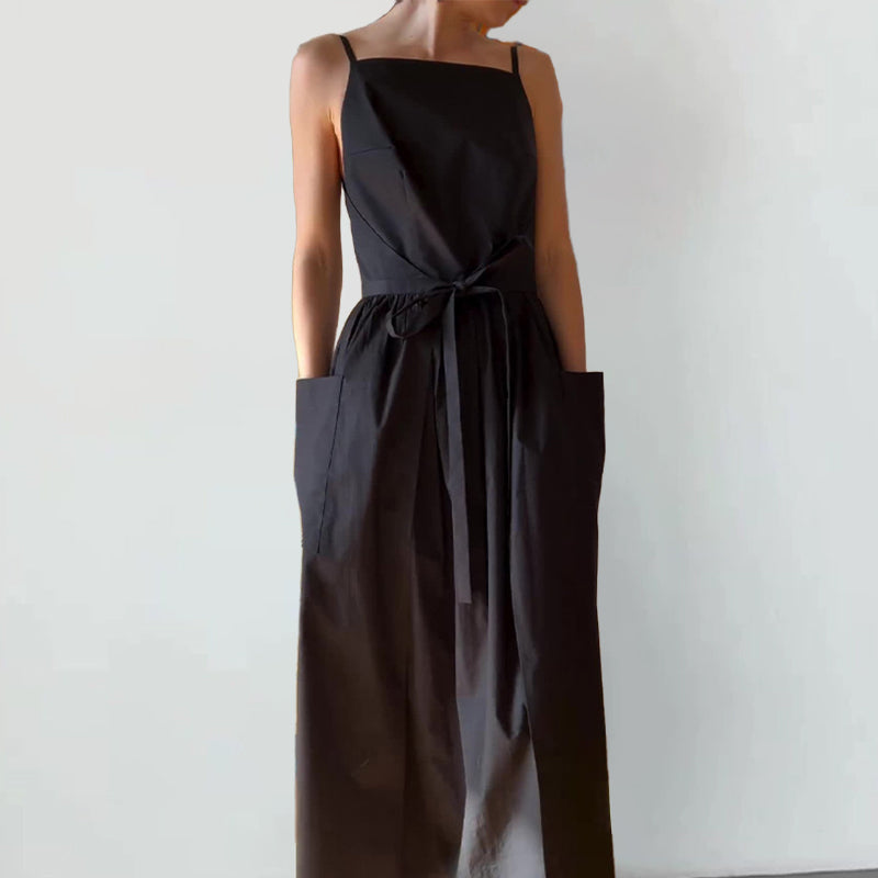 Elegantes Kleid mit Karree-Ausschnitt und Spaghettiträgern
