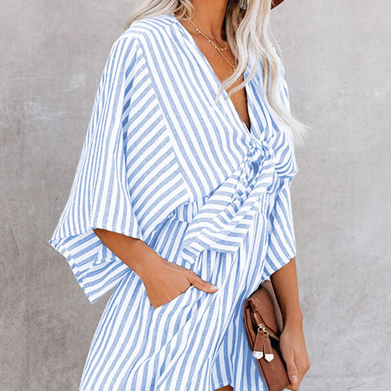 Gestreifte Jumpsuit-Shorts mit V-Ausschnitt für Damen