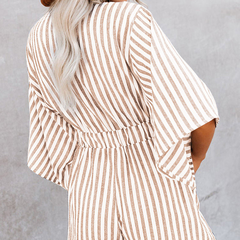 Gestreifte Jumpsuit-Shorts mit V-Ausschnitt für Damen