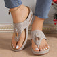 Damen Slip-On Zehentrenner mit Keilabsatz