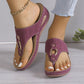 Damen Slip-On Zehentrenner mit Keilabsatz