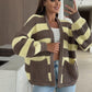 Stylische gestreifte Strickjacke für Damen