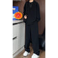 False – Zweiteiliges Set aus Hemd und Hose mit V-Ausschnitt