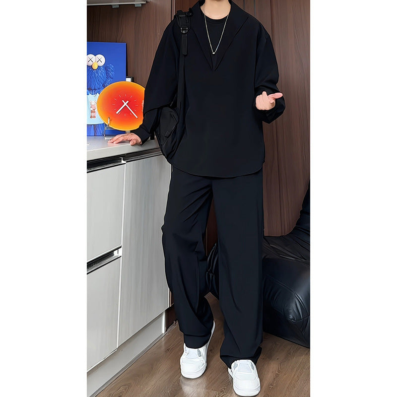 False – Zweiteiliges Set aus Hemd und Hose mit V-Ausschnitt