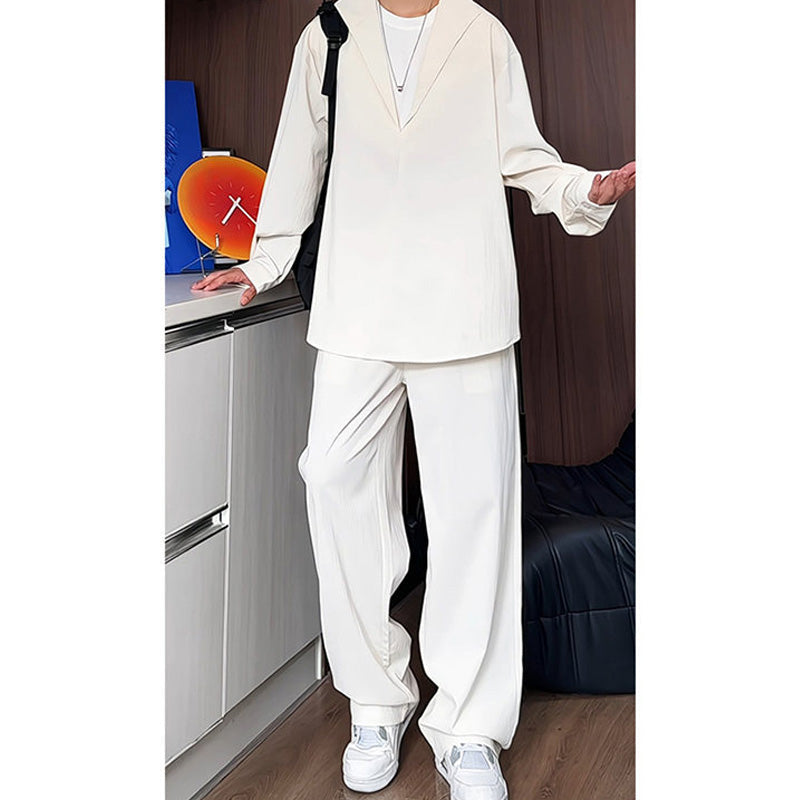False – Zweiteiliges Set aus Hemd und Hose mit V-Ausschnitt