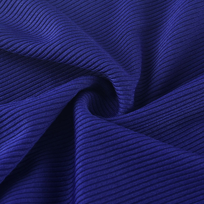 Einfarbiger nahtloser Jumpsuit mit halbem Reißverschluss