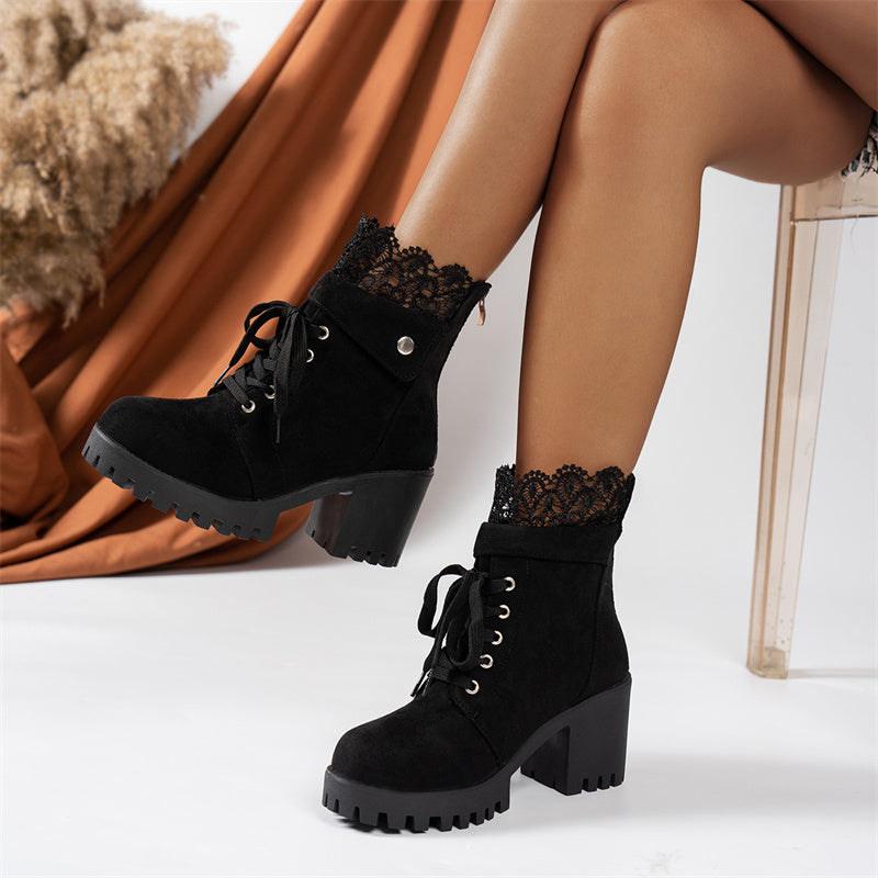 Damen-Stiefeletten mit dickem Absatz und Spitze