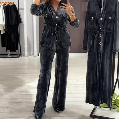 Warmes Damen-Hemdset mit Knöpfen (und Taschen)