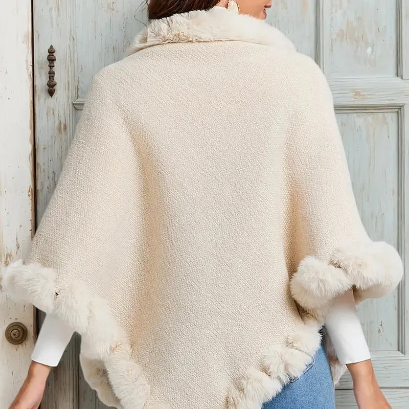 Eleganter, ultrawarmer Strickschal mit Kunstpelzbesatz für Damen