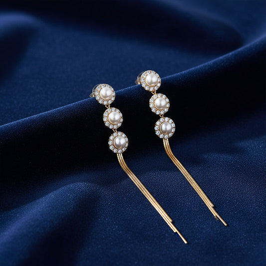 Elegante lange Ohrhänger mit Quasten und Kunstperlen